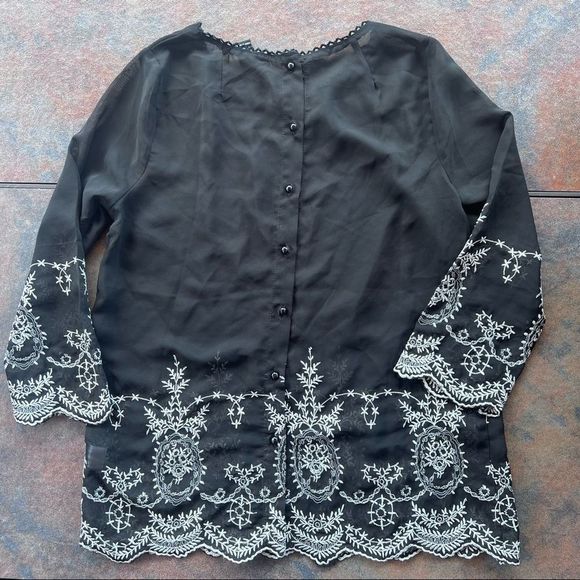 sheer embroidered top - Picture 3 of 5